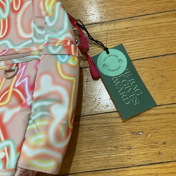 STATE Nylon Kane Kids Travel Oversized neon NWT - Picture 8 of 8